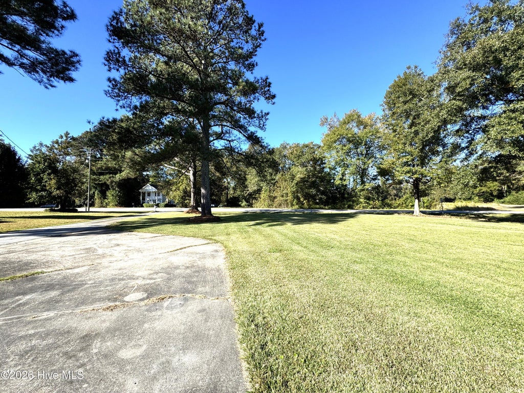 Photo of 202 Huffmantown Road, Richlands, NC 28574 (MLS # 100613124)