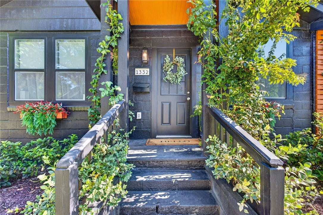 1332 E 39TH & 2205 Ash Street