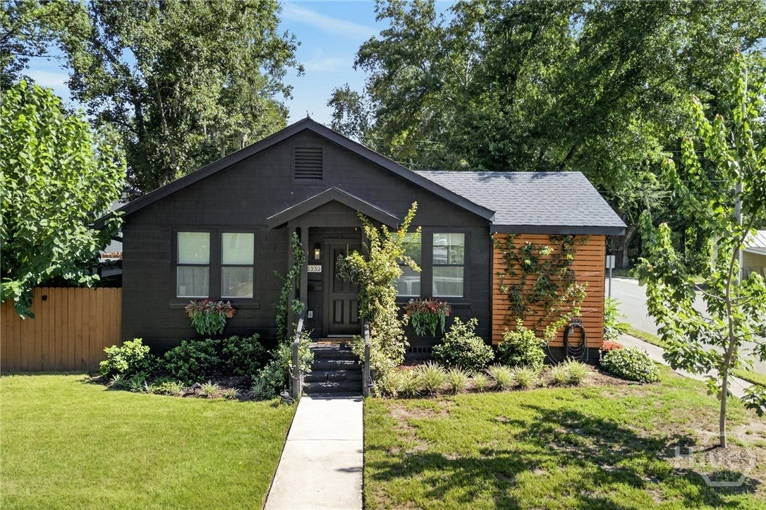 1332 E 39TH & 2205 Ash Street