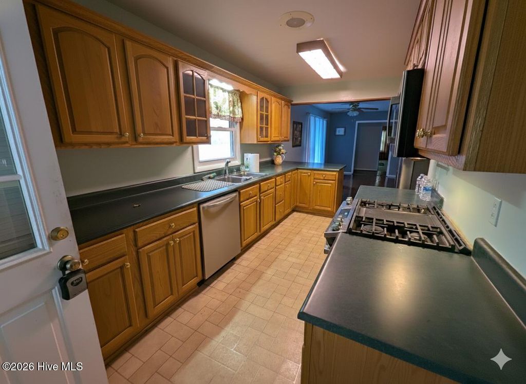 Photo of 1335 N Ridge Street, Southern Pines, NC 28387 (MLS # 100548555)