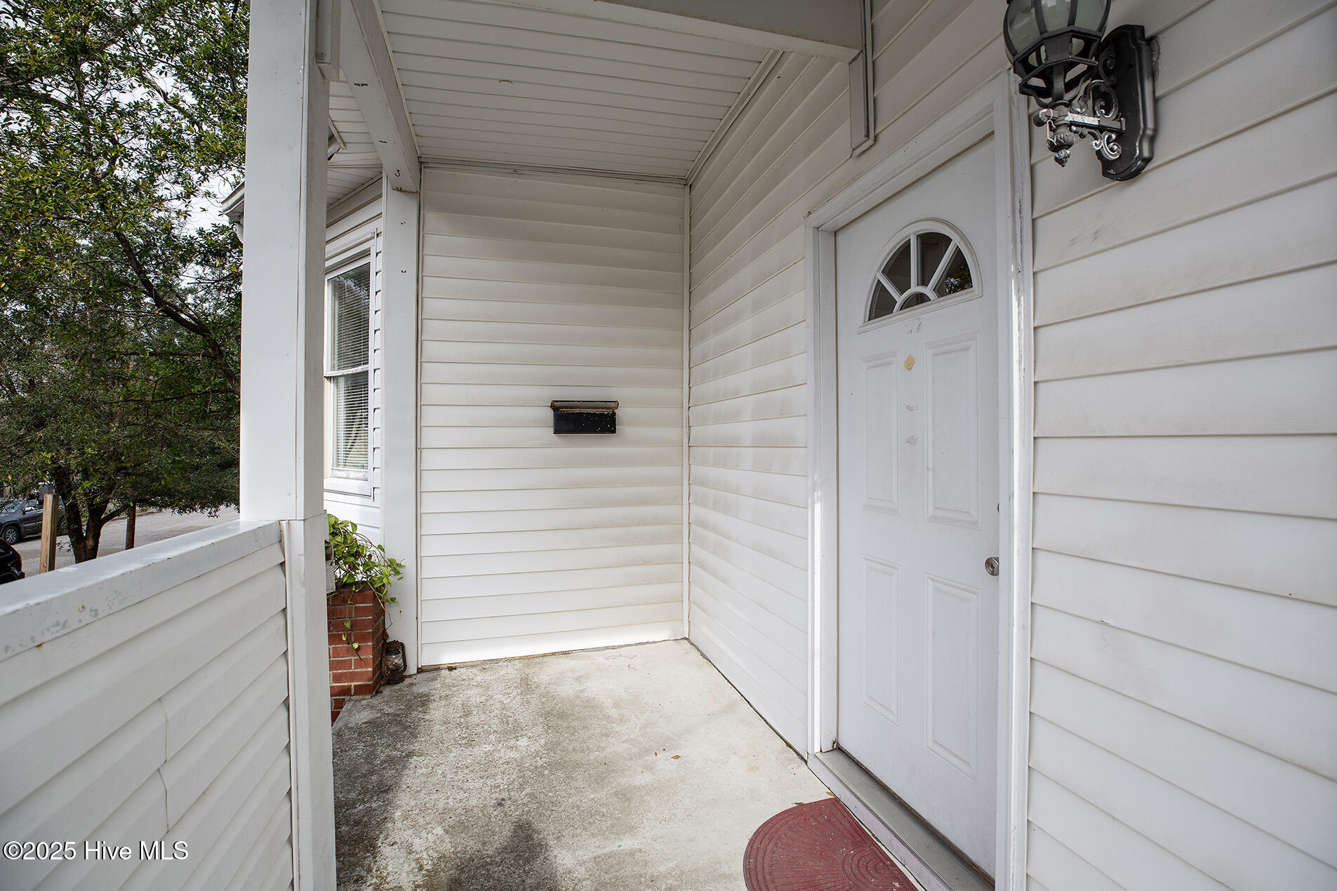 129 S 8th Street