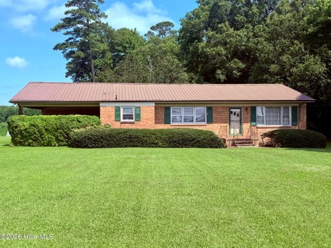 Homes For Sale - 2152 Garrett Road<br/> Martin County, Williamston, NC 27892