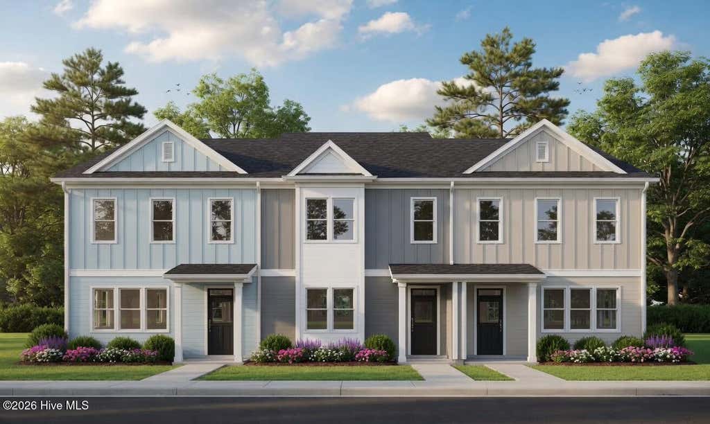 Photo of 213 Chatuge Lake Lane, Aberdeen, NC 28315 (MLS # 100598393)