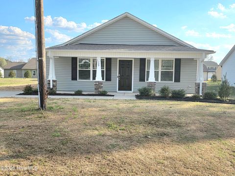 Photo of 139 W Allen Street, Four Oaks, NC 27524 (MLS # 100559616)