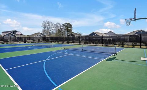 Tiny photo for 304 Edgewater Way, Surf City, NC 28445 (MLS # 100566526)