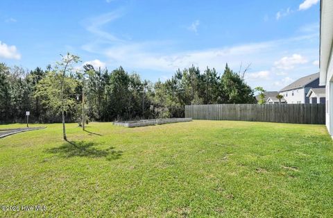 Tiny photo for 304 Edgewater Way, Surf City, NC 28445 (MLS # 100566526)