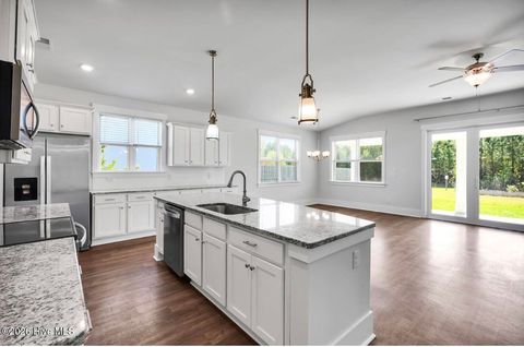 Tiny photo for 304 Edgewater Way, Surf City, NC 28445 (MLS # 100566526)