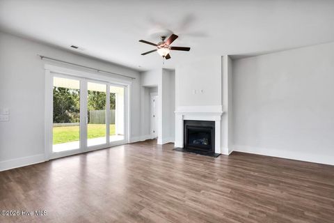 Tiny photo for 304 Edgewater Way, Surf City, NC 28445 (MLS # 100566526)