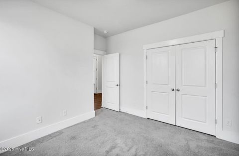 Tiny photo for 304 Edgewater Way, Surf City, NC 28445 (MLS # 100566526)