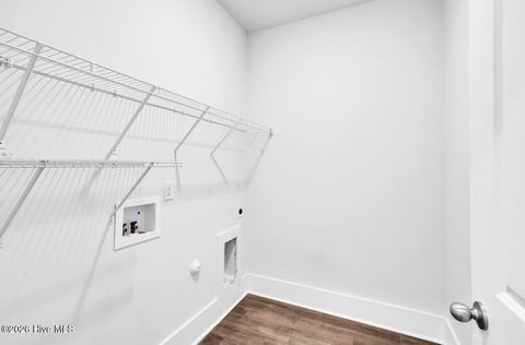 Tiny photo for 304 Edgewater Way, Surf City, NC 28445 (MLS # 100566526)