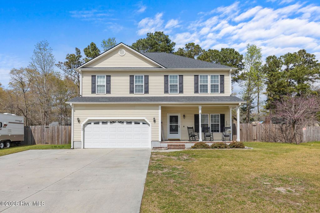 Photo of 125 Sunny Point Drive, Richlands, NC 28574 (MLS # 100563152)