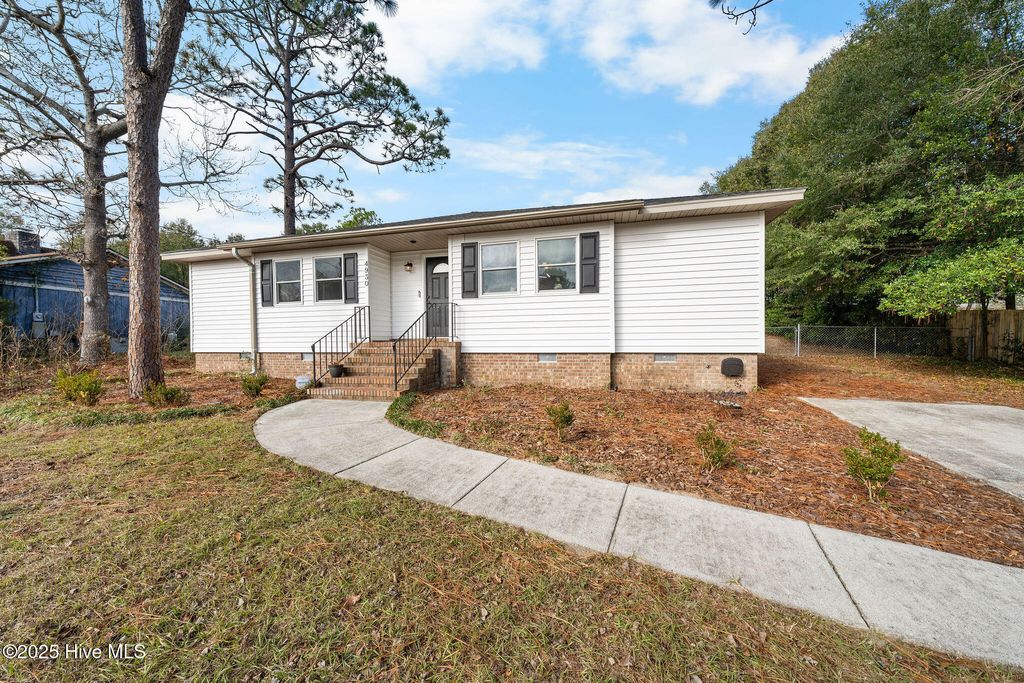 Photo of 4930 Tanbark Drive, Wilmington, NC 28412 (MLS # 100544071)