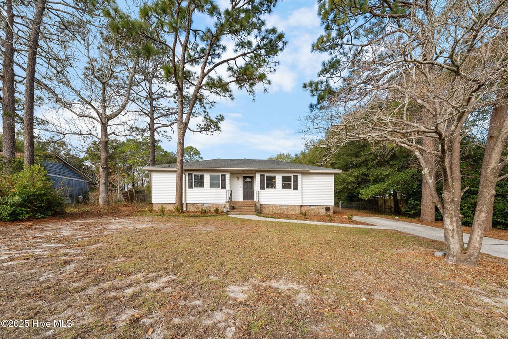 Photo of 4930 Tanbark Drive, Wilmington, NC 28412 (MLS # 100544071)