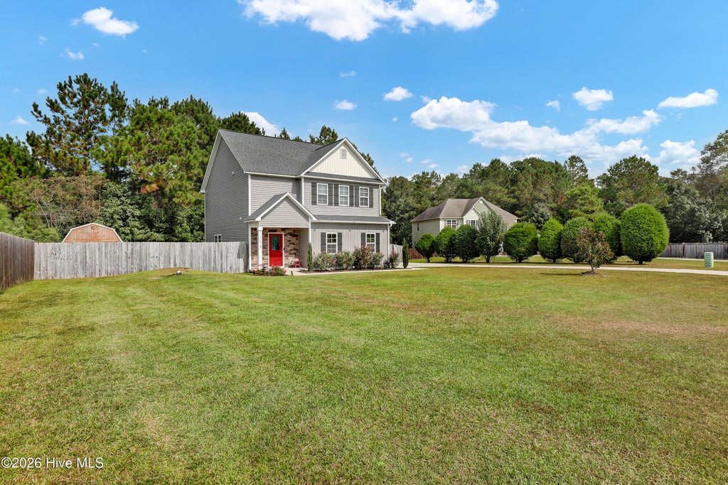 Photo of 313 Mango Place N, Hubert, NC 28539 (MLS # 100609509)