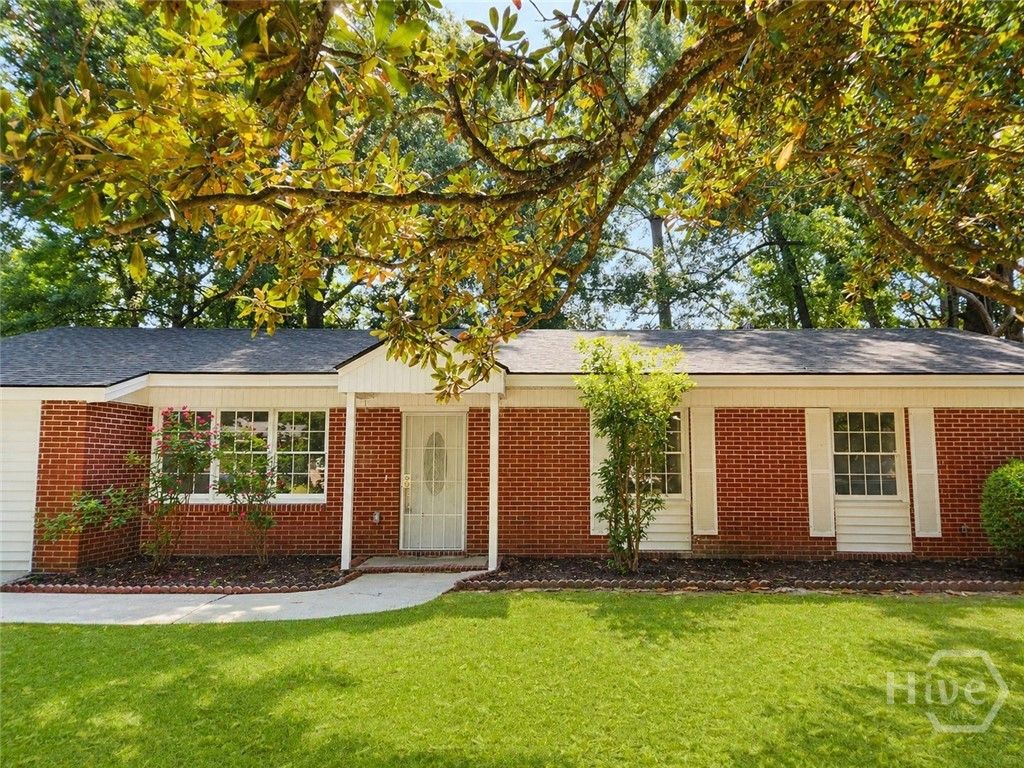 Photo of 128 Paradise Drive, Savannah, GA 31406 (MLS # SA354696)