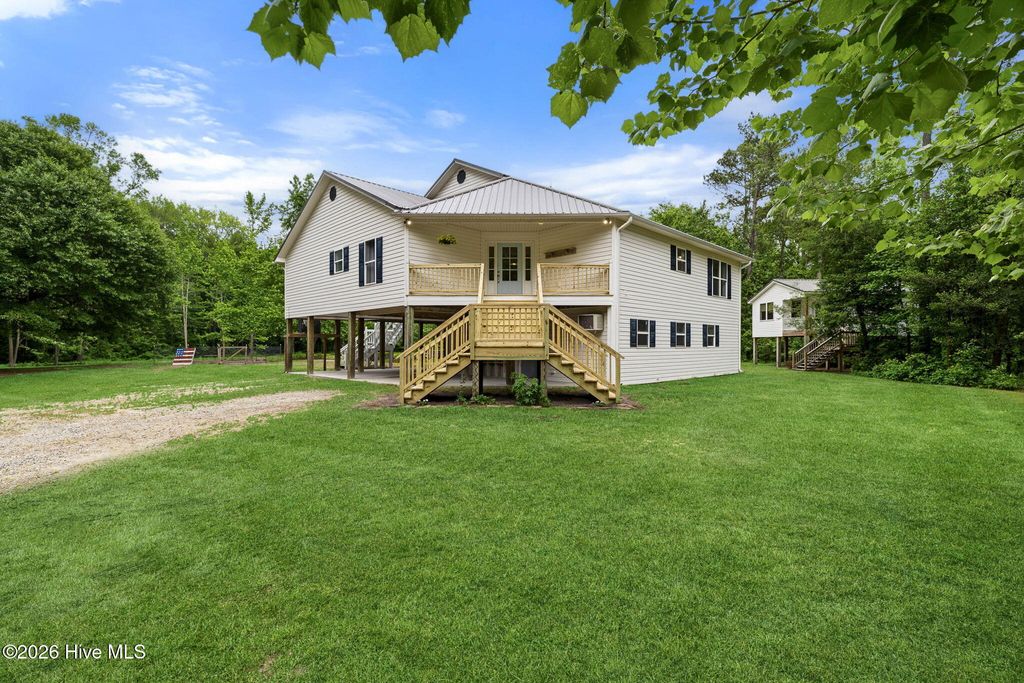 Photo of 614 Cape Fear Drive, Burgaw, NC 28425 (MLS # 100570655)