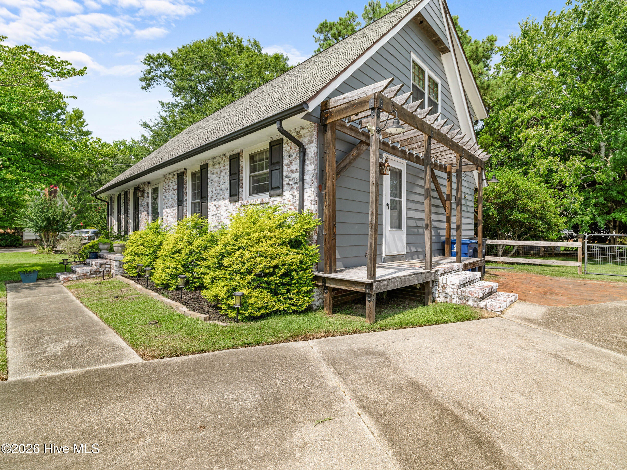 1408 Cando Place