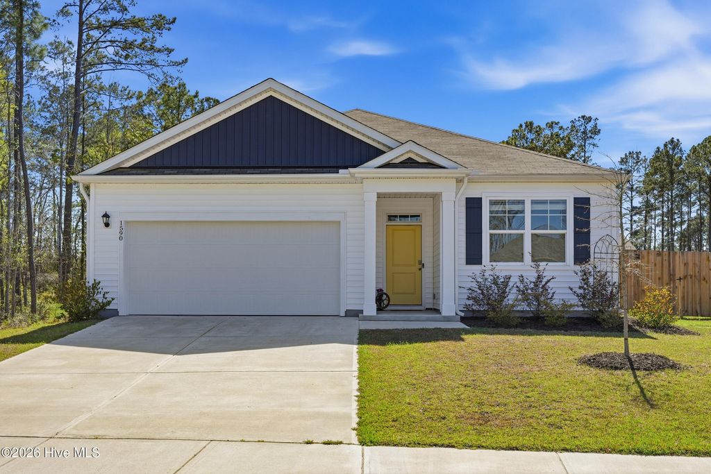 Photo of 1590 Lightered Knot Court SE, Bolivia, NC 28422 (MLS # 100565594)
