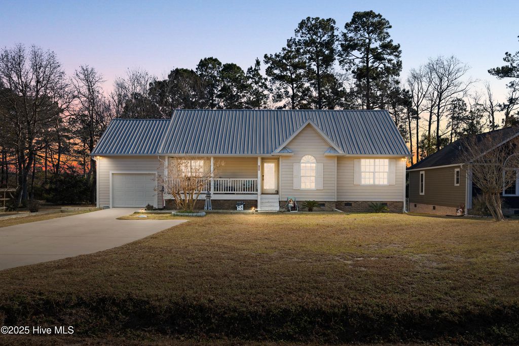 Photo of 285 Riverside Drive SW, Supply, NC 28462 (MLS # 100545558)