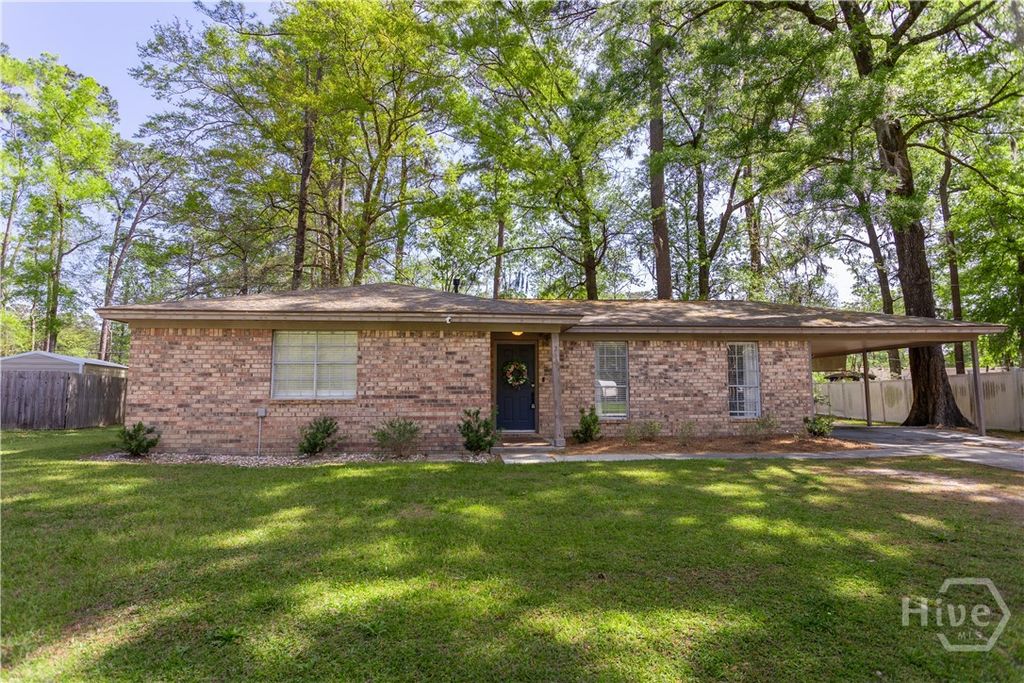 Photo of 216 Pinecrest Place, Pooler, GA 31322 (MLS # SA352049)