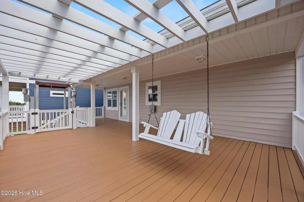 Photo of 2072 W Sea Aire Canal SW, Supply, NC 28462 (MLS # 100574421)