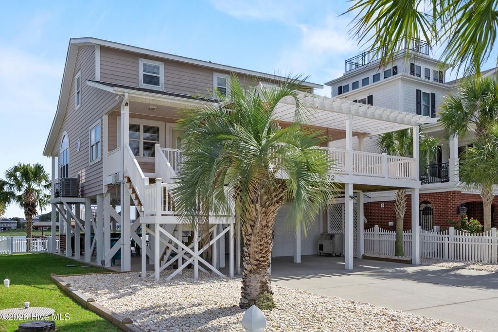 Photo of 2072 W Sea Aire Canal SW, Supply, NC 28462 (MLS # 100574421)