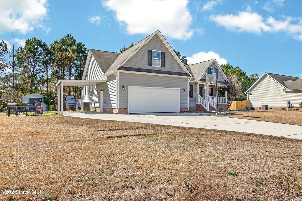 Photo of 105 Mickey Court, New Bern, NC 28562 (MLS # 100556818)