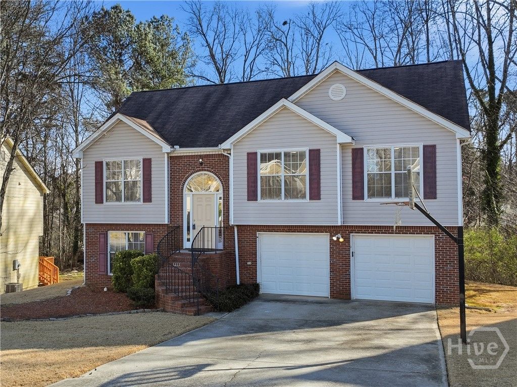 Photo of 955 Sugar Meadow Drive, Sugar Hill, GA 30518 (MLS # CL346007)
