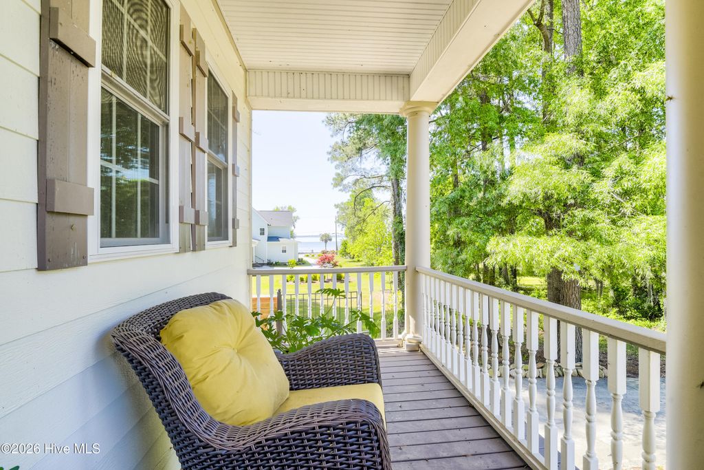 Photo of 109 Weaver Drive, Lake Waccamaw, NC 28450 (MLS # 100572069)