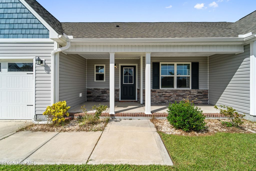 Photo of 600 Osprey Landing Drive, Holly Ridge, NC 28445 (MLS # 100534550)