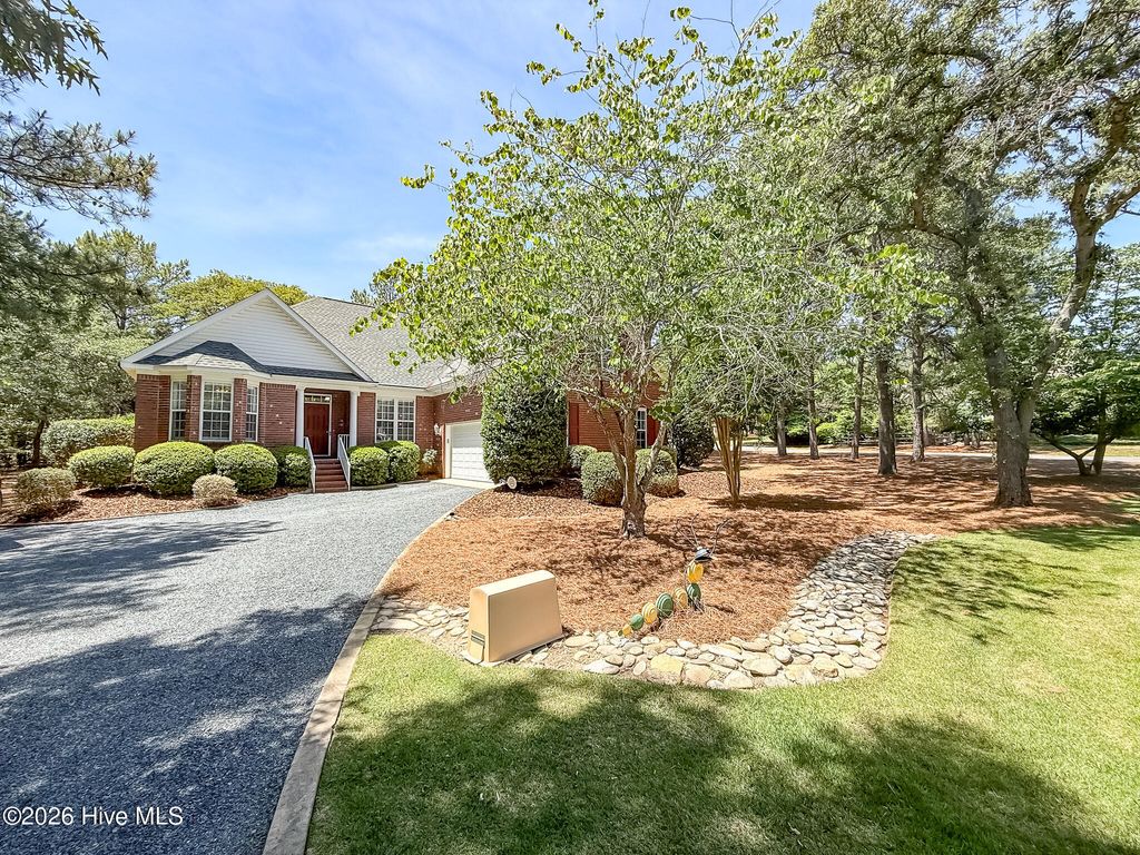 Photo of 150 Diamondhead Drive S, Pinehurst, NC 28374 (MLS # 100575010)