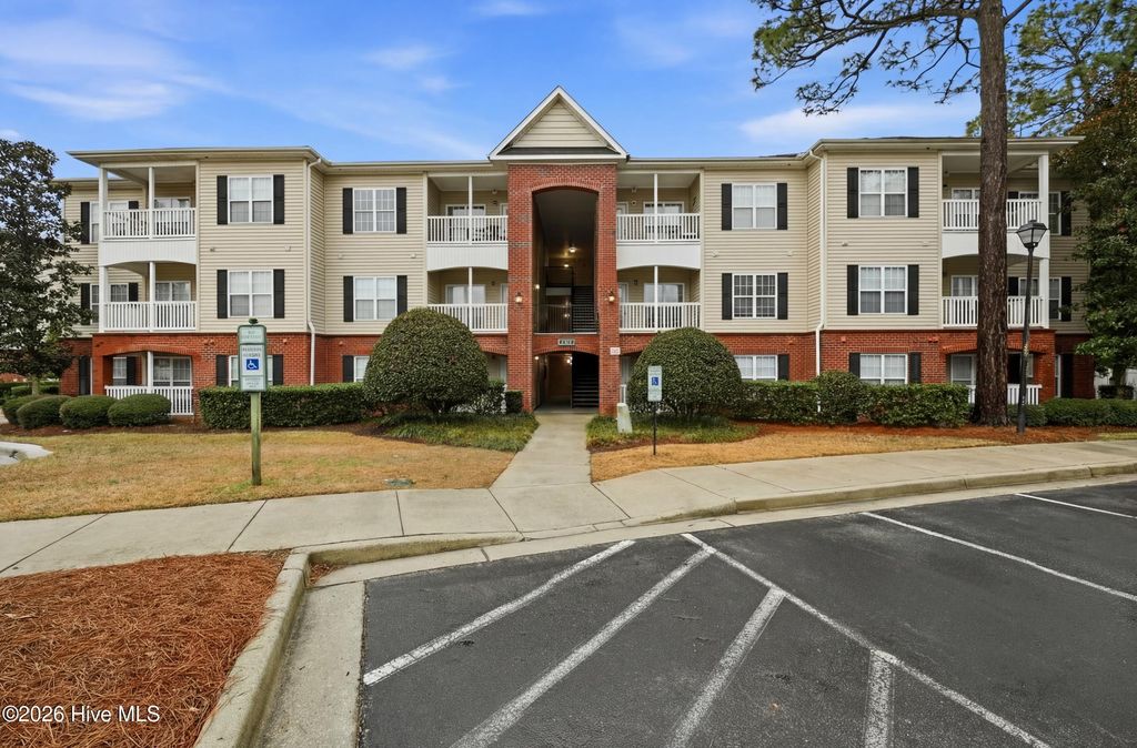 Photo of 1500 Cadfel Court #Unit 302, Wilmington, NC 28412 (MLS # 100553296)