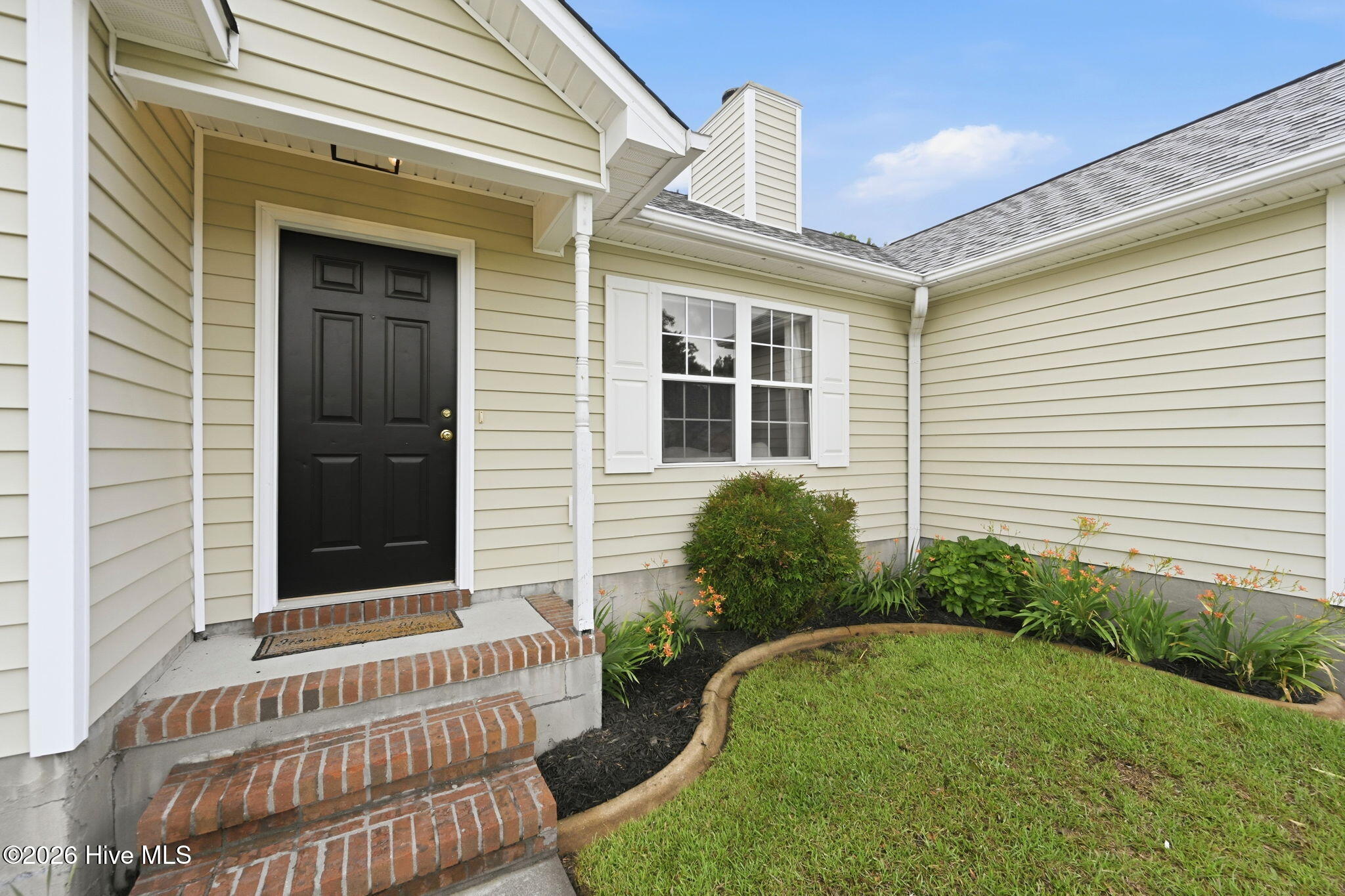 123 Lawndale Lane