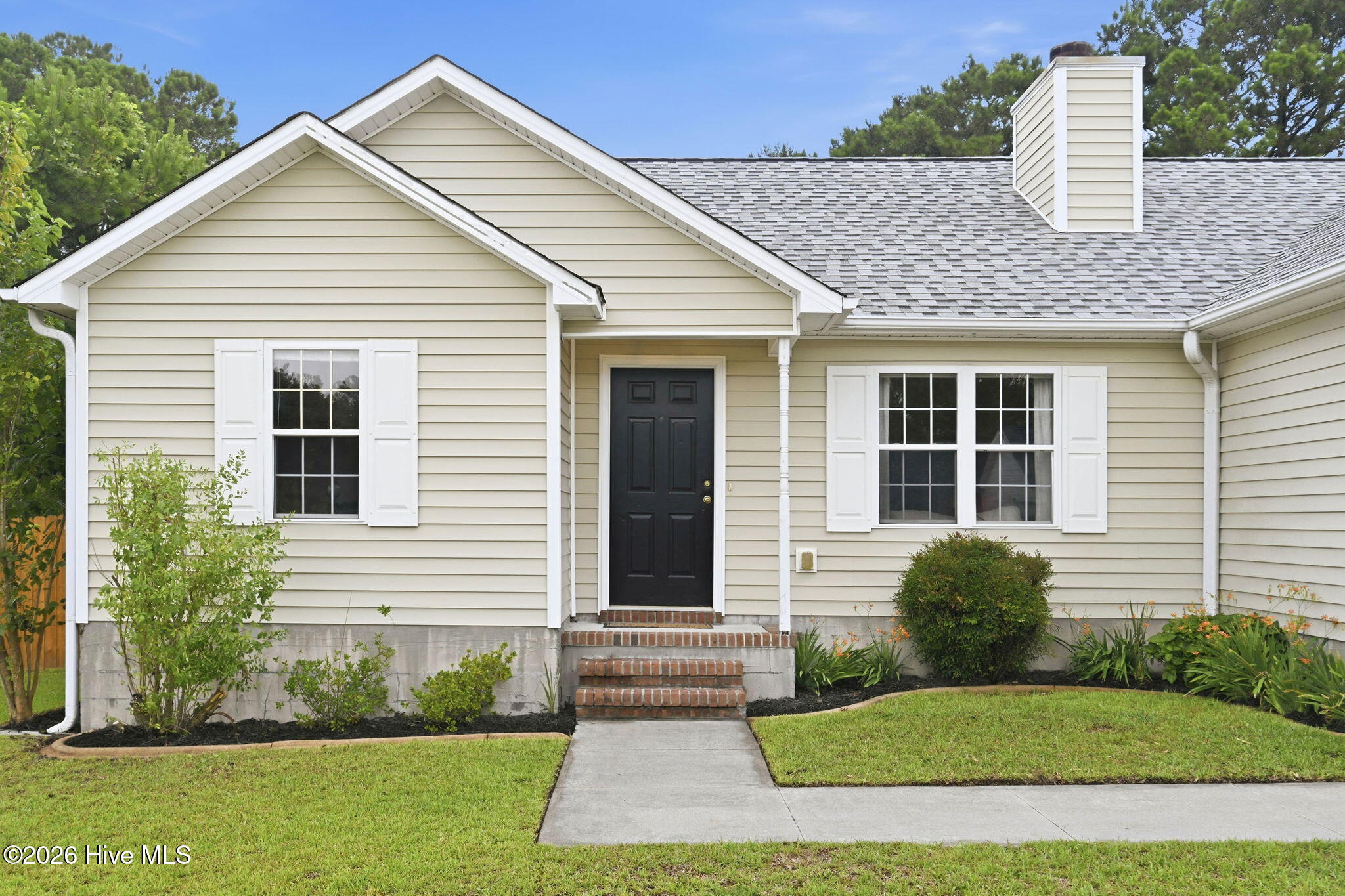 123 Lawndale Lane