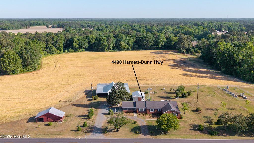 Photo of 4490 Harnett-Dunn Highway, Dunn, NC 28334 (MLS # 100569222)