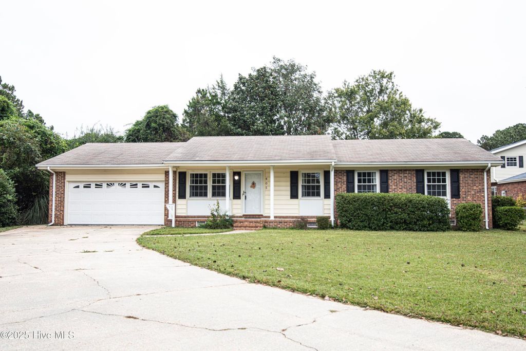 Photo of 405 Thomas Drive, Jacksonville, NC 28546 (MLS # 100536196)