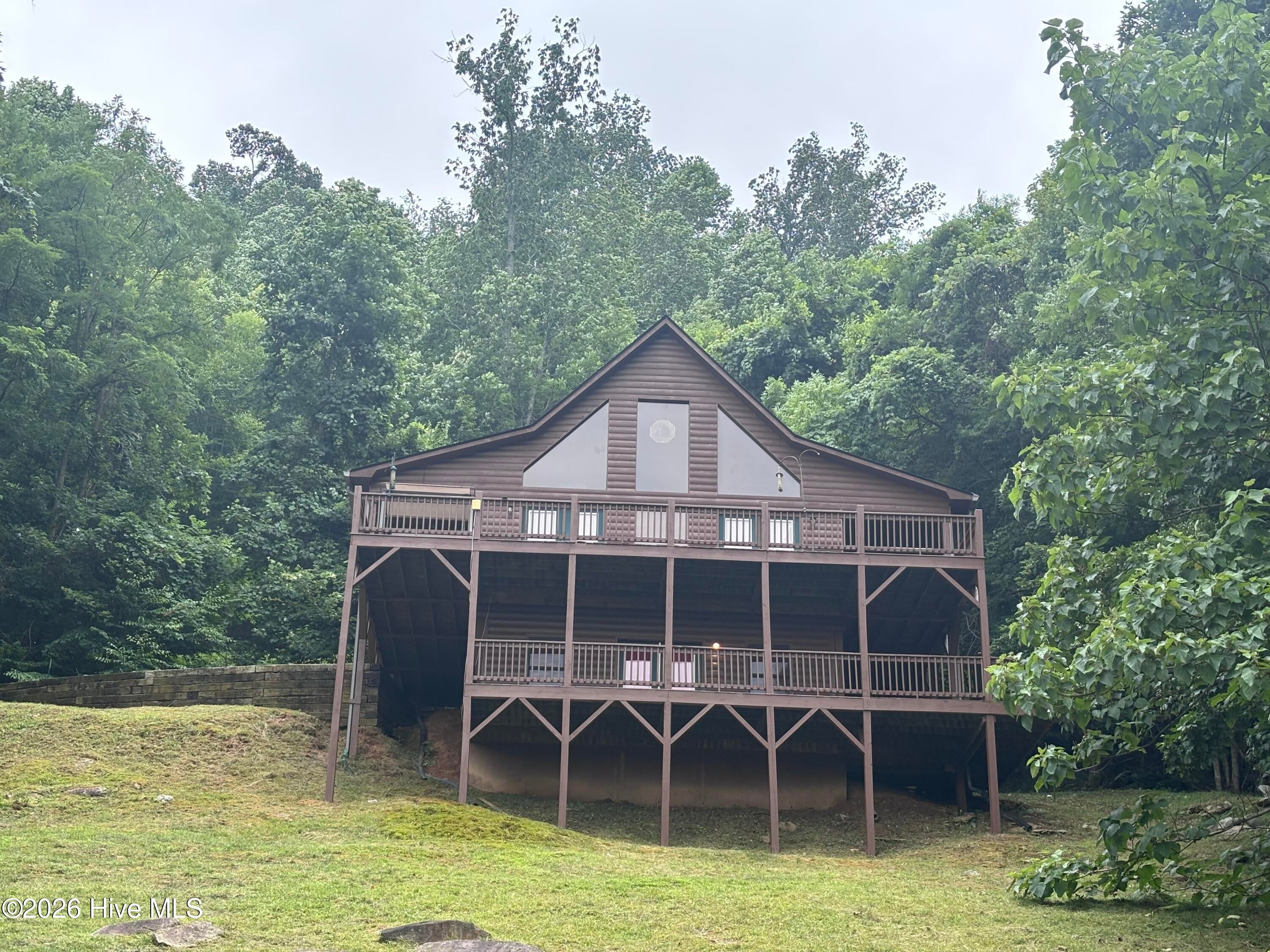 380 Buck Ridge Drive - Photo 2