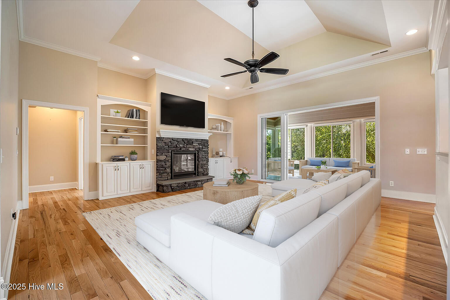 2453 Sugargrove Trail NE