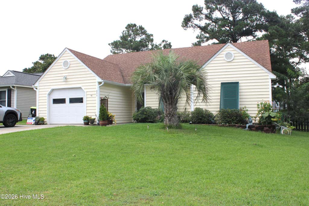Photo of 606 Barbour Road, Morehead City, NC 28557 (MLS # 100598283)
