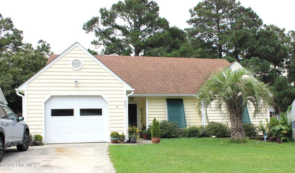 Photo of 606 Barbour Road, Morehead City, NC 28557 (MLS # 100598283)
