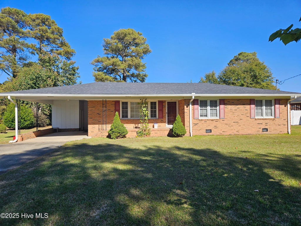 Photo of 124 Kimberly Drive, Clinton, NC 28328 (MLS # 100606956)