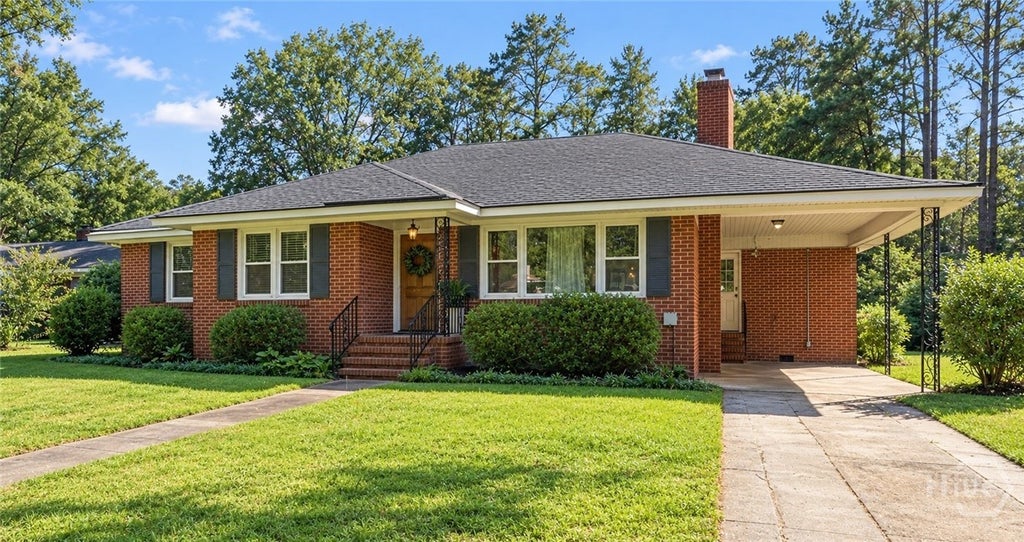 Photo of 329 Kensington Drive, Savannah, GA 31405 (MLS # SA366556)