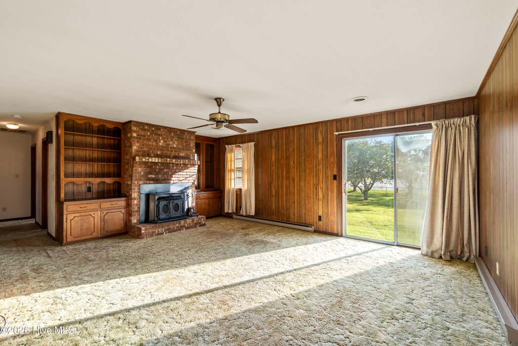 Photo of 262 Caratoke Highway, Moyock, NC 27958 (MLS # 100593063)