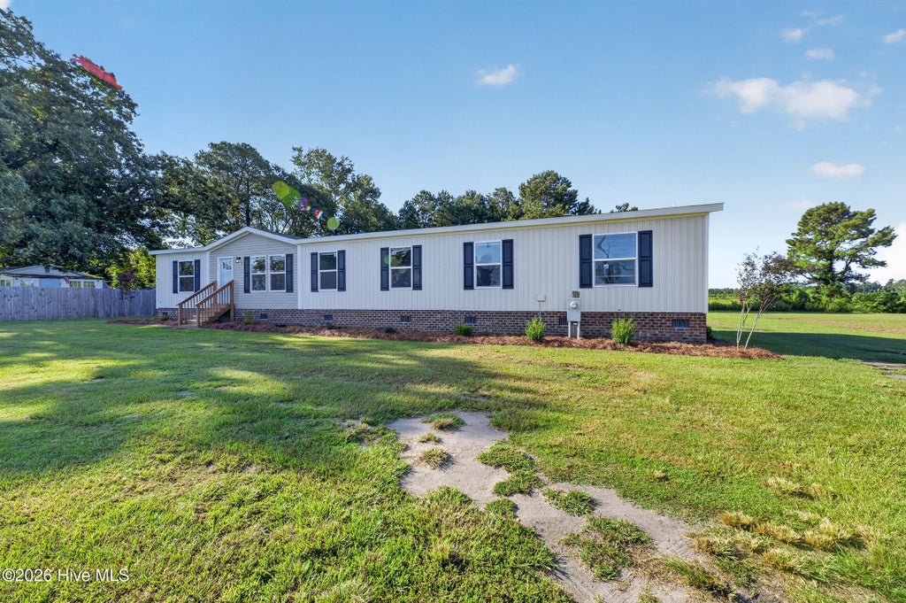 Photo of 1978 E Hanrahan Road, Ayden, NC 28513 (MLS # 100604310)