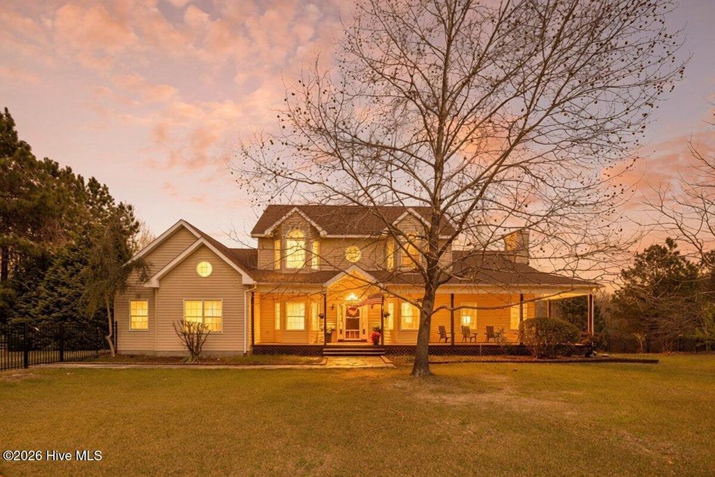 Photo of 2705 Nc 211 Hwy, Eagle Springs, NC 27242 (MLS # 100562944)