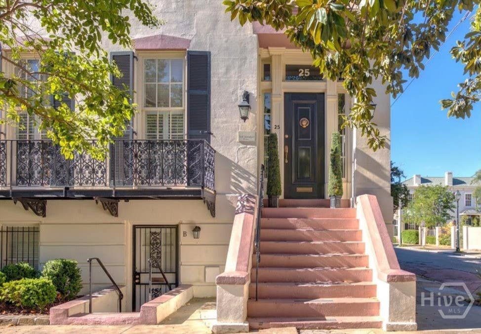 Photo of 25 W Perry Street, Savannah, GA 31401 (MLS # SA363012)