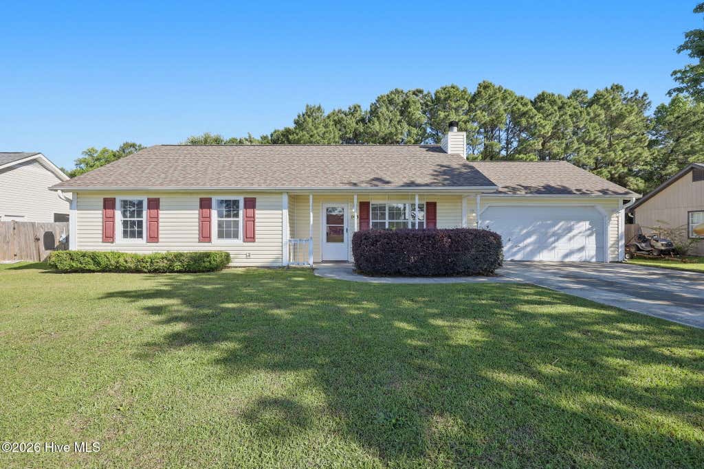 Photo of 143 Glenwood Drive, Hubert, NC 28539 (MLS # 100592284)