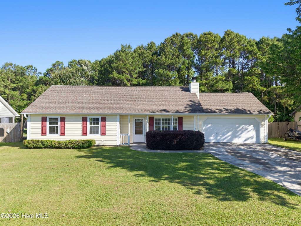 Photo of 143 Glenwood Drive, Hubert, NC 28539 (MLS # 100592284)