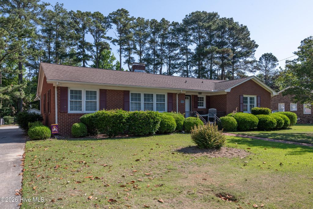 Photo of 1705 Englewood Drive, Greenville, NC 27858 (MLS # 100577641)