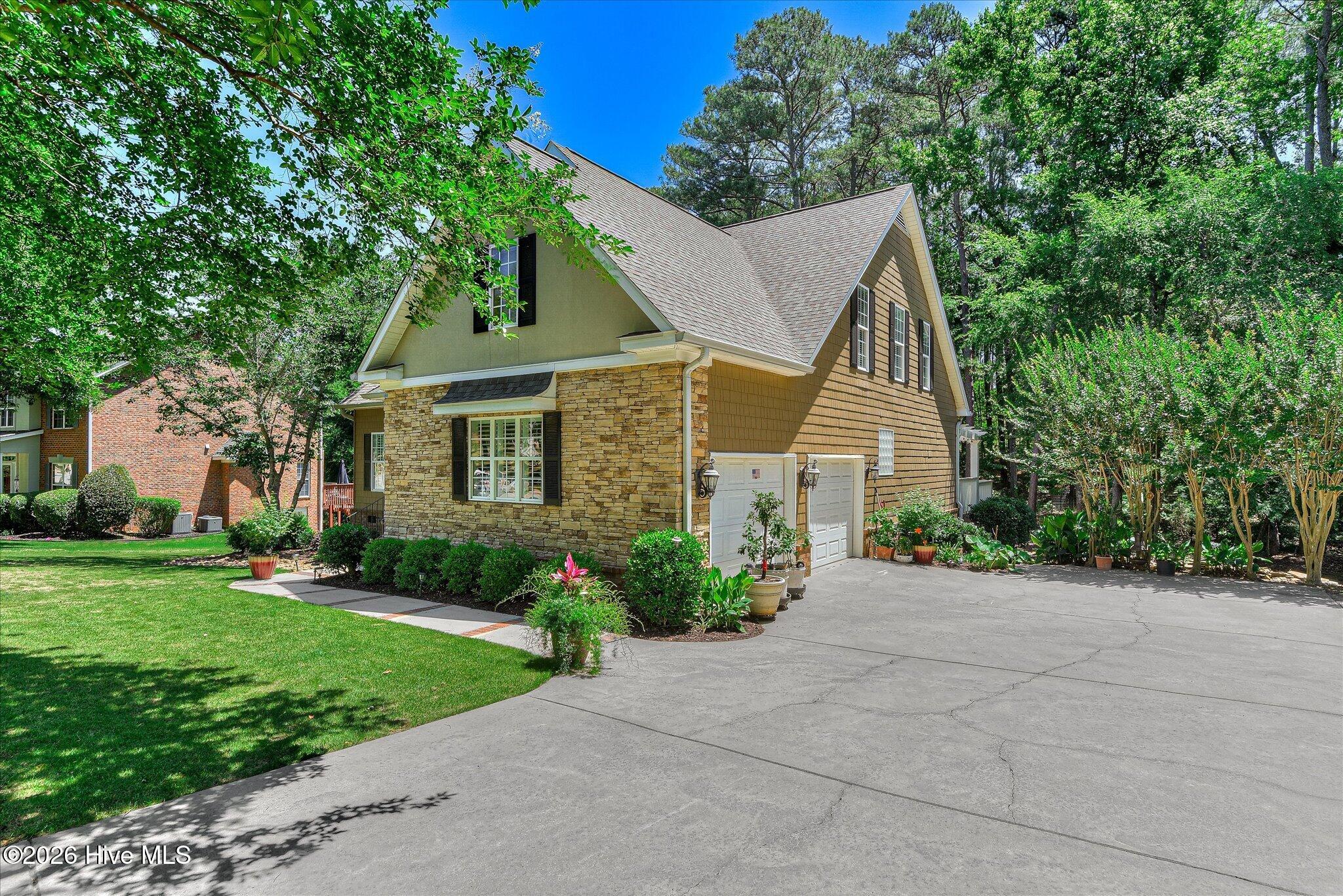 110 Hunting Tower Drive